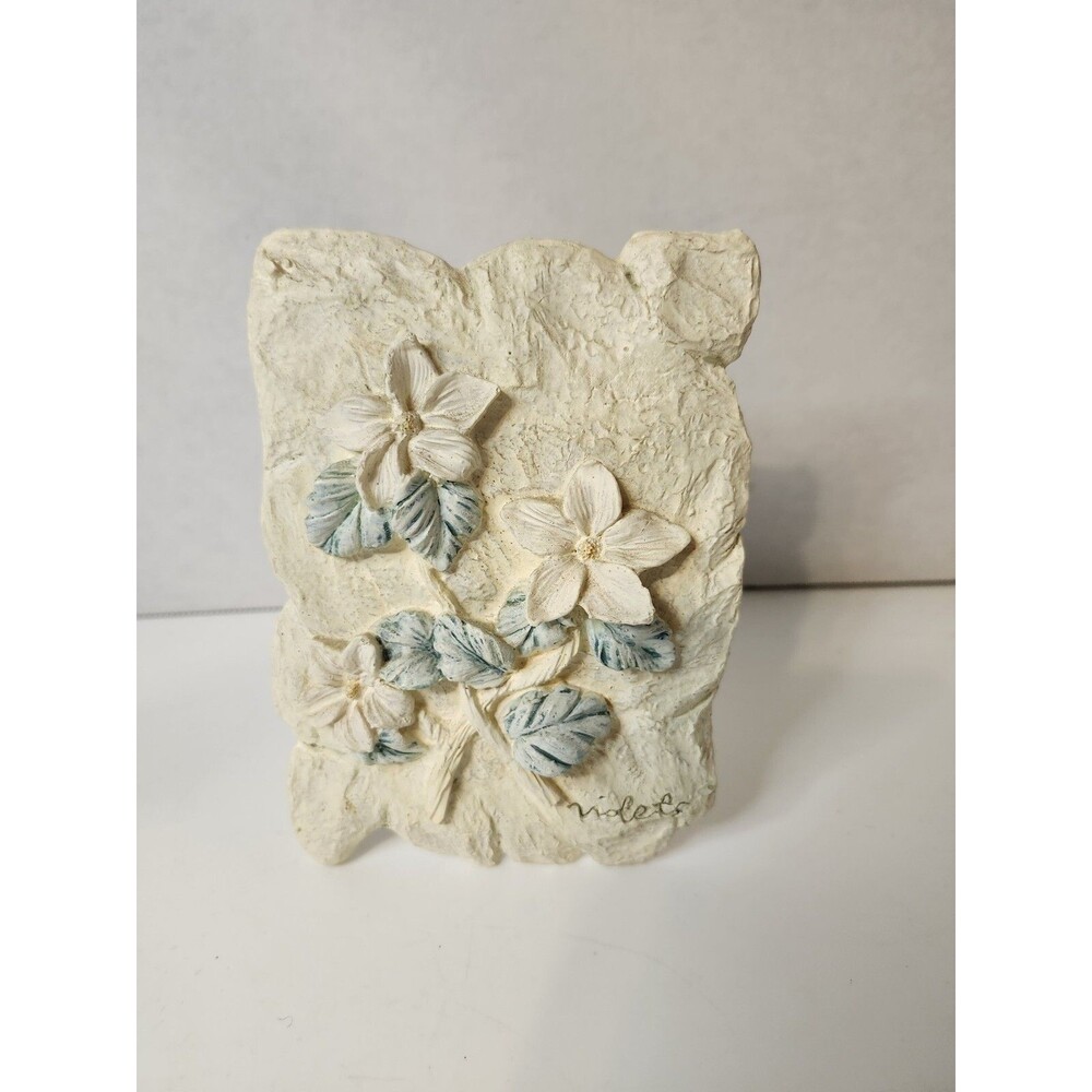 K's Collection Violets Free Standing Plaque